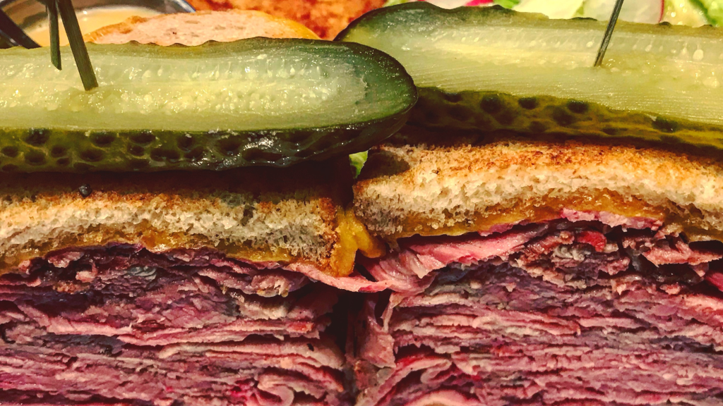 jewish deli corned beef sandwich