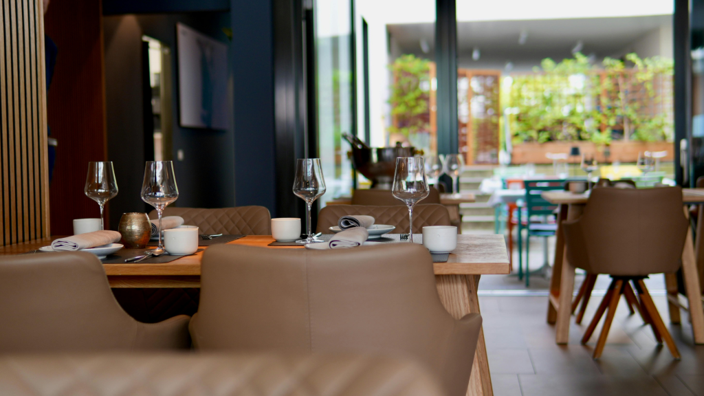 Business Restaurant